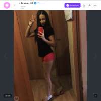 899x895