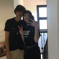 736x736
