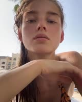 720x900