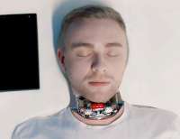 698x540