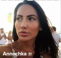 374x358