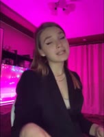 336x442