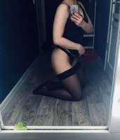 858x1000