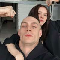 927x927