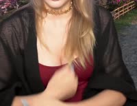 720x556