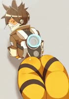 352x498