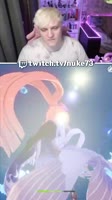 608x1080