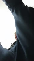 608x1080
